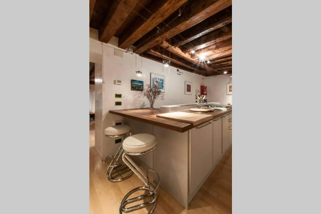 Bellissimo Appartamento In Palazzo Storico Venice 0*,  Italy