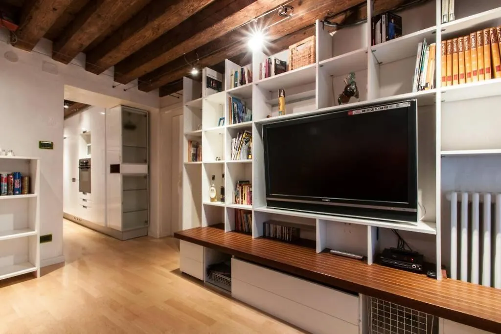 Bellissimo Appartamento In Palazzo Storico Venice Apartment